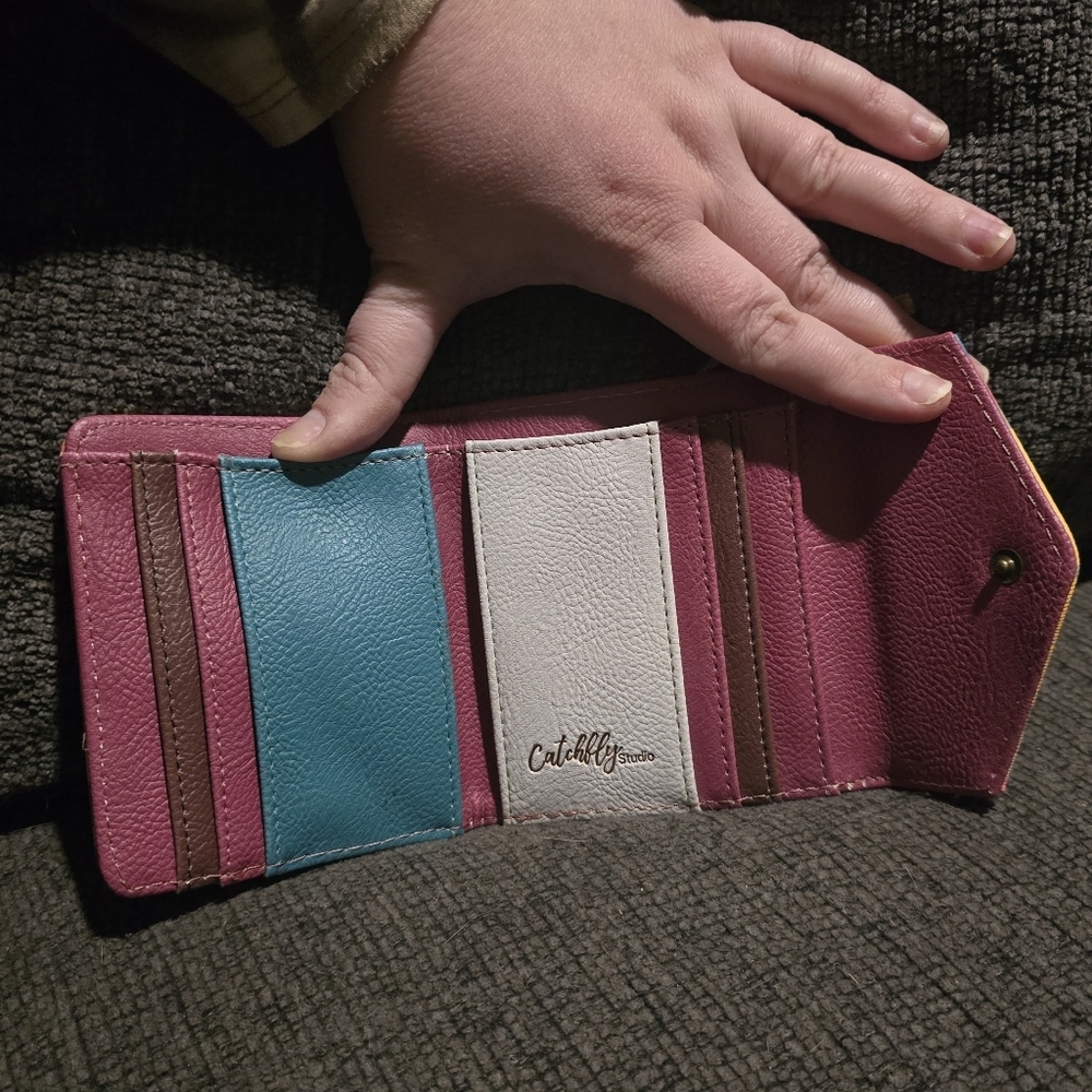 Catchfly Studios | Floral Wallet - Picture 4 of 4